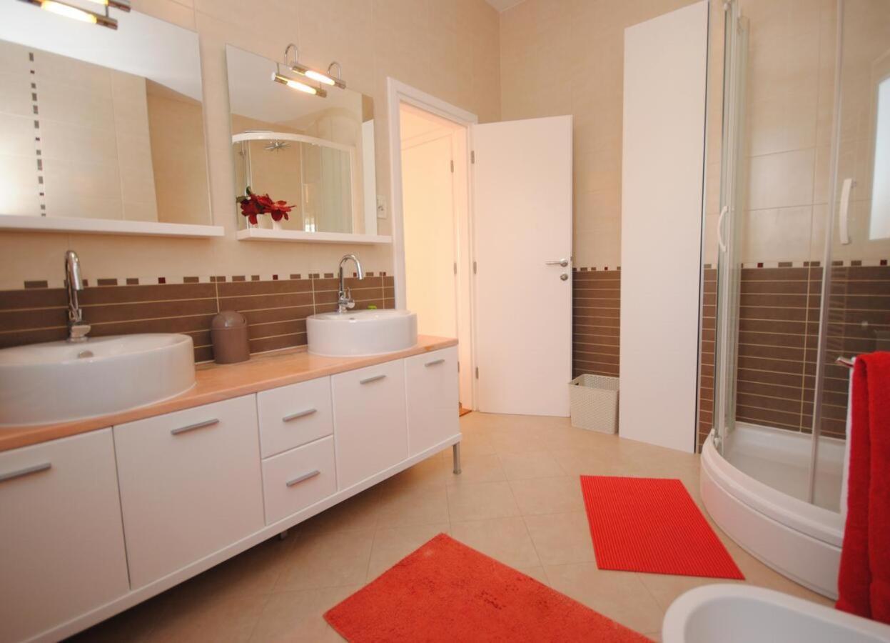 Seaview Luxury Apartment "Lucy" With Terrace & Vintage Summer Kitchen Trogir Dış mekan fotoğraf