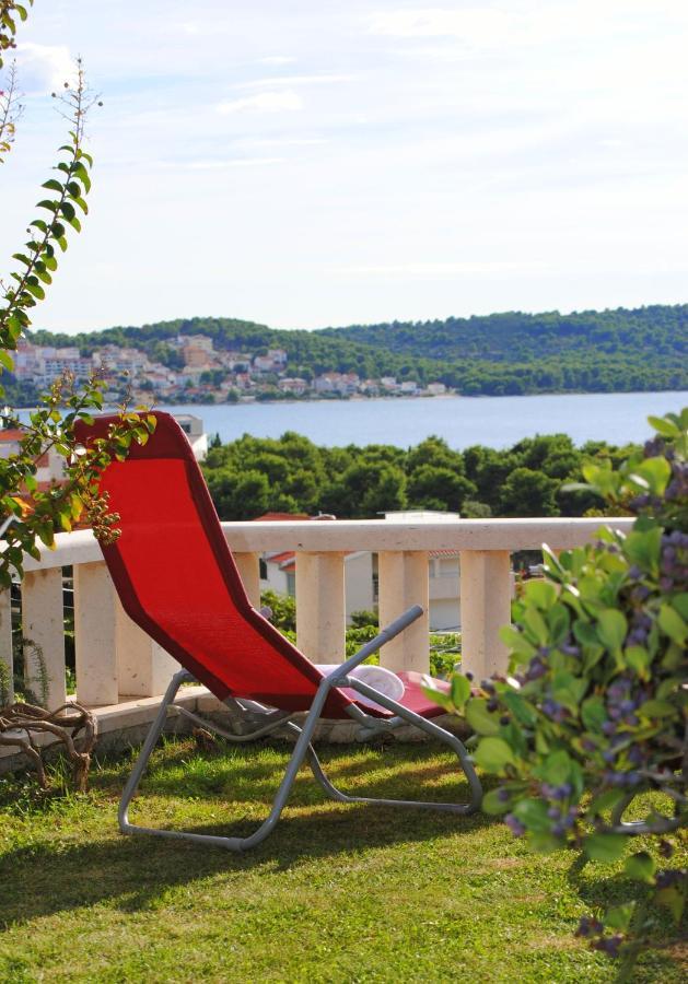 Seaview Luxury Apartment "Lucy" With Terrace & Vintage Summer Kitchen Trogir Dış mekan fotoğraf